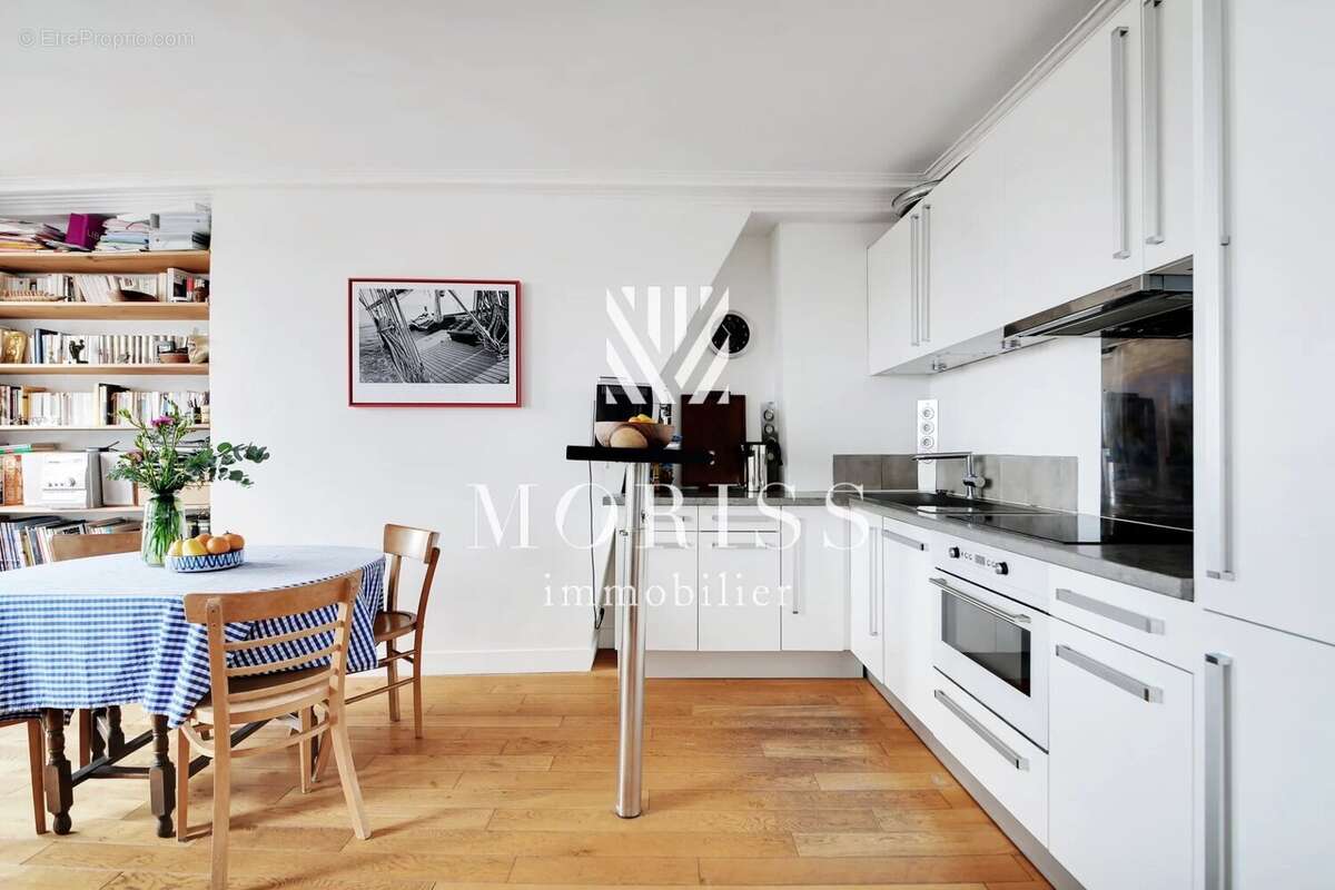 Appartement à PARIS-11E