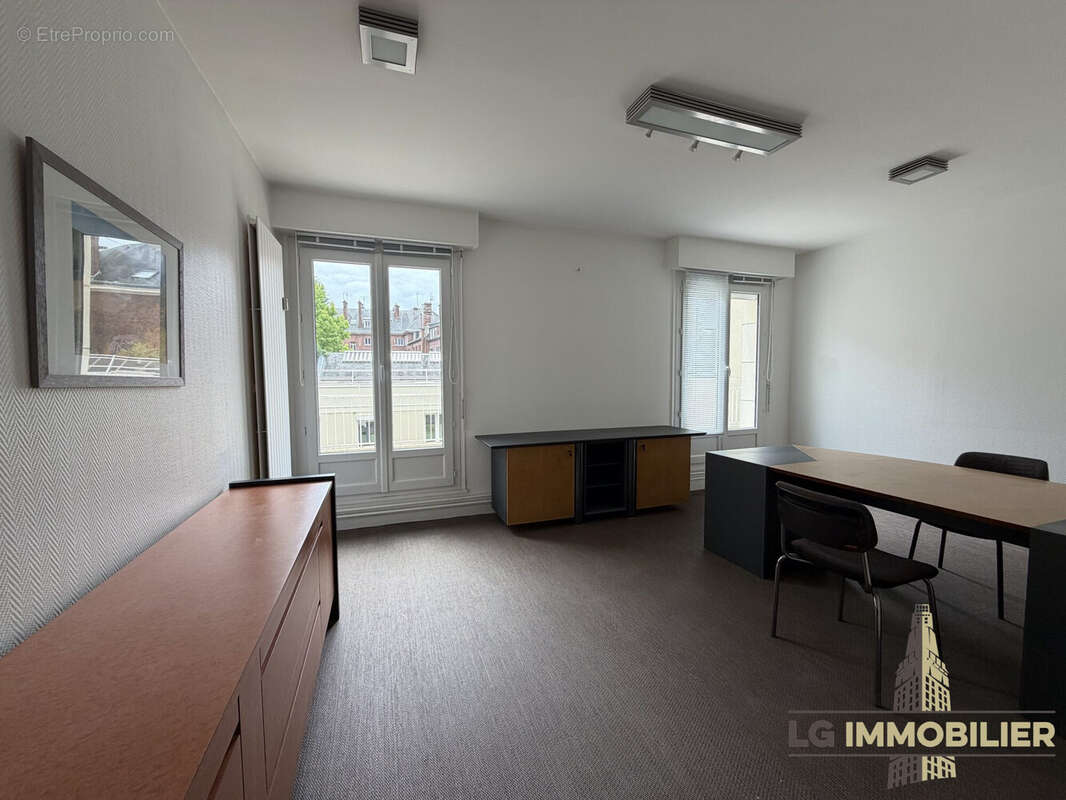 Commerce 93 m² à Amiens  - photo 4