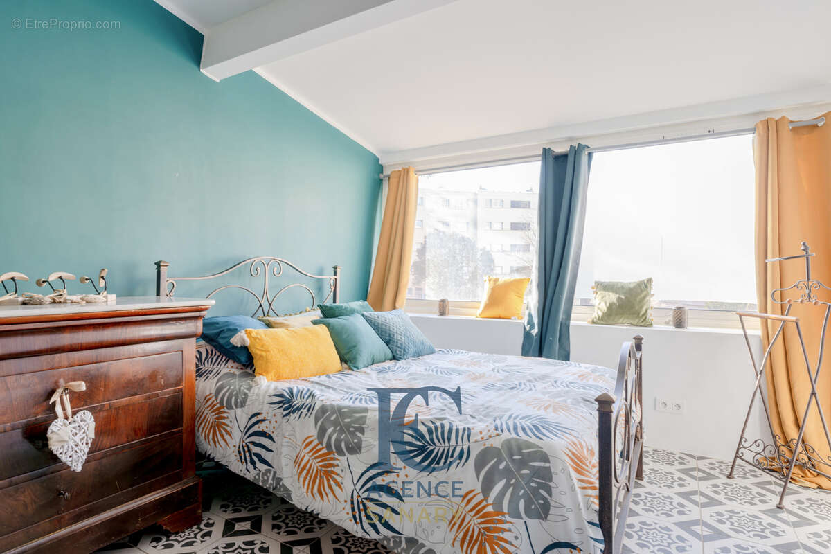 Appartement à OLLIOULES