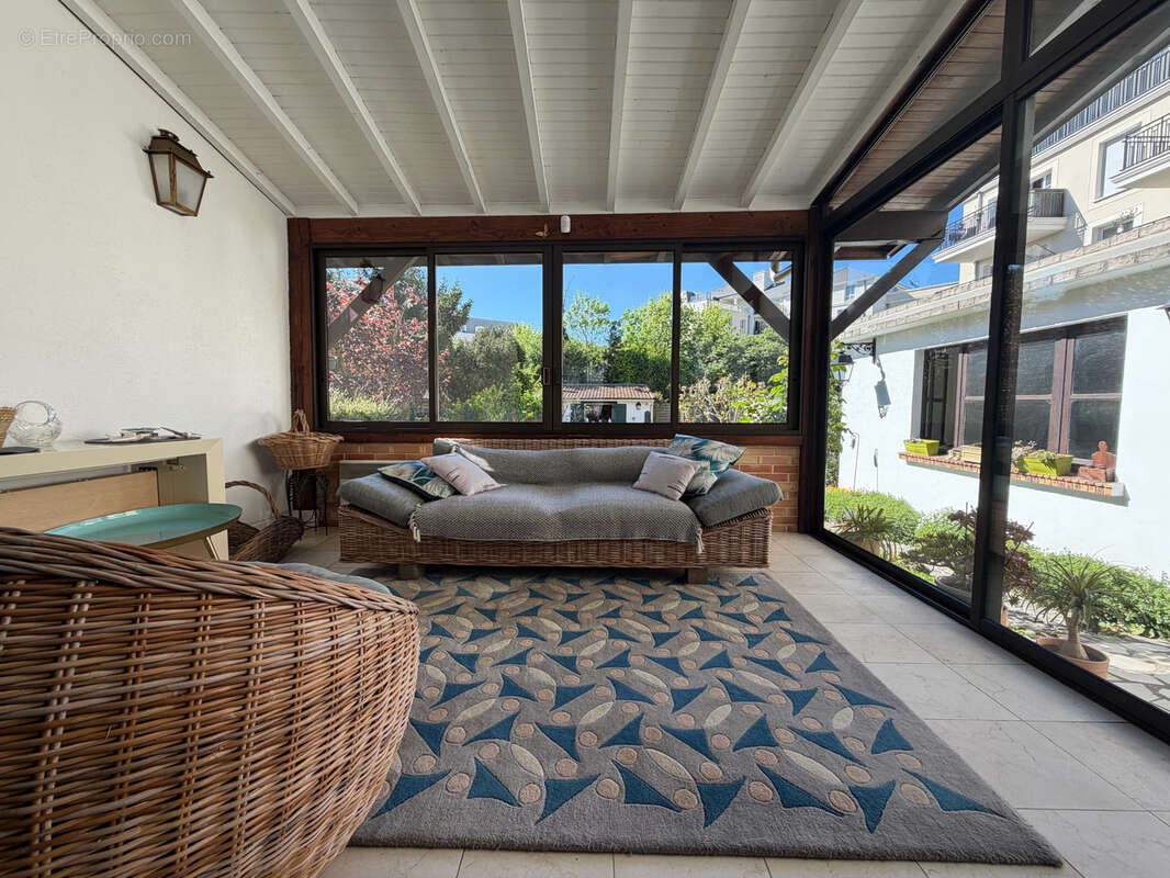 Maison à LE BLANC-MESNIL