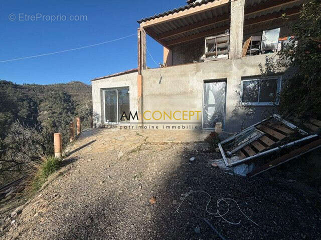 Appartement à L'ESCARENE
