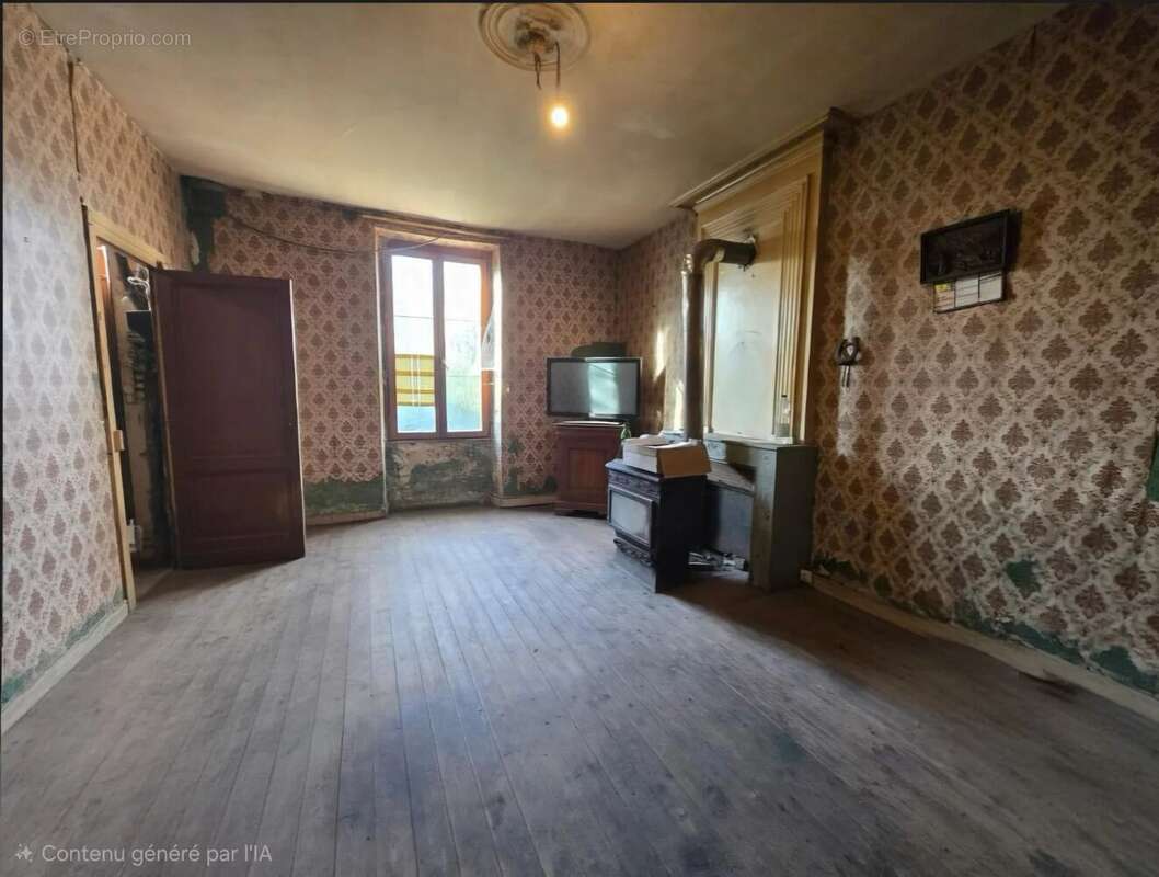 Maison à SAINT-MARTIN-LACAUSSADE