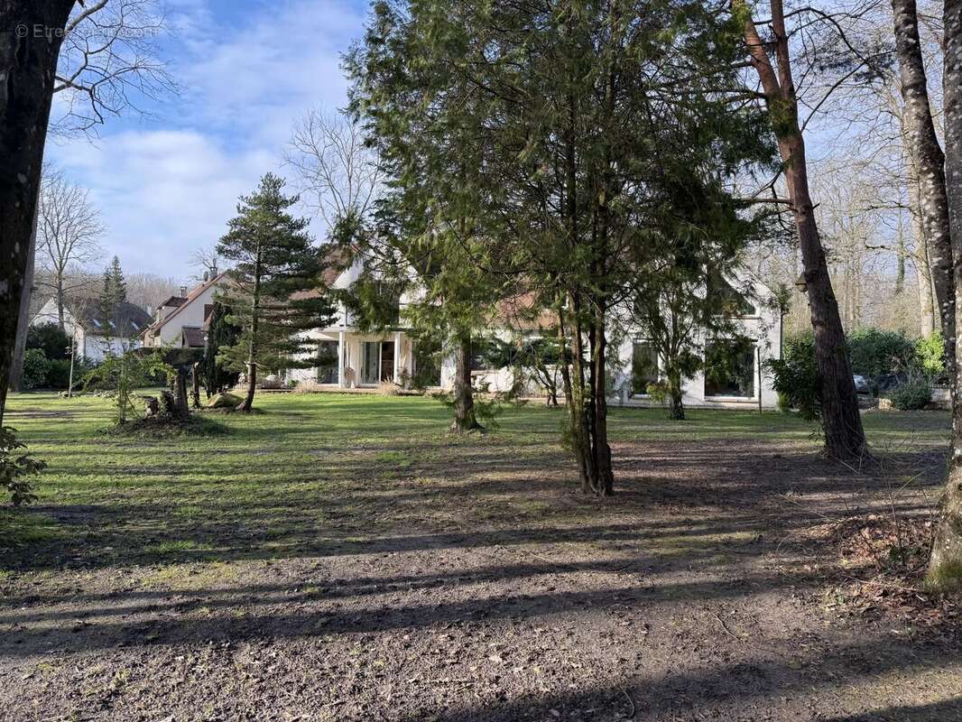 Maison à NOISY-SUR-ECOLE