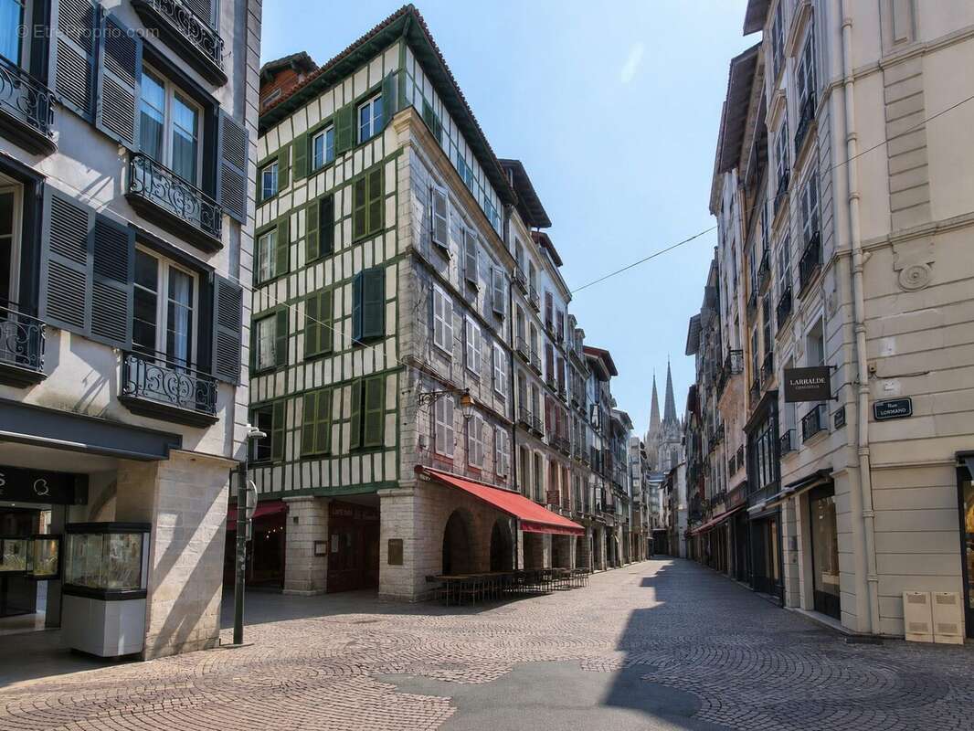 Appartement 140 m² à Bayonne  - photo 8