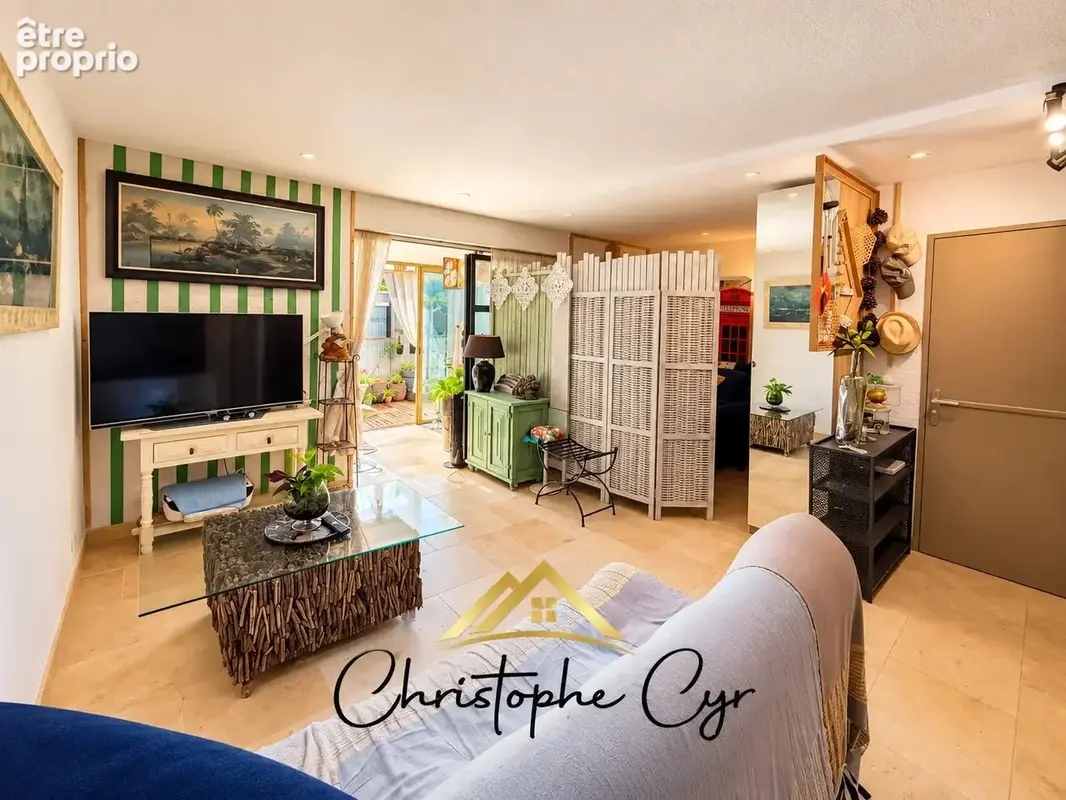 Appartement avec terrasses – résidence avec piscine et tennis – à 10 minutes à pied de la mer - photo 3