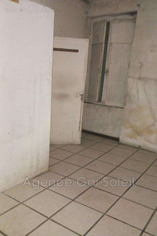 Maison à NISSAN-LEZ-ENSERUNE