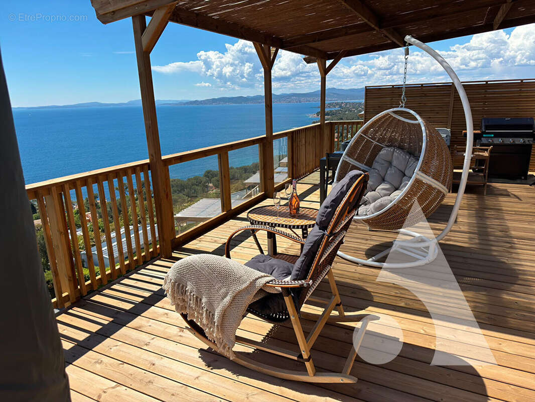 Maison Saint Raphael 3 pièce(s) 36 m2-VUE MER PANORAMIQUE - photo 2