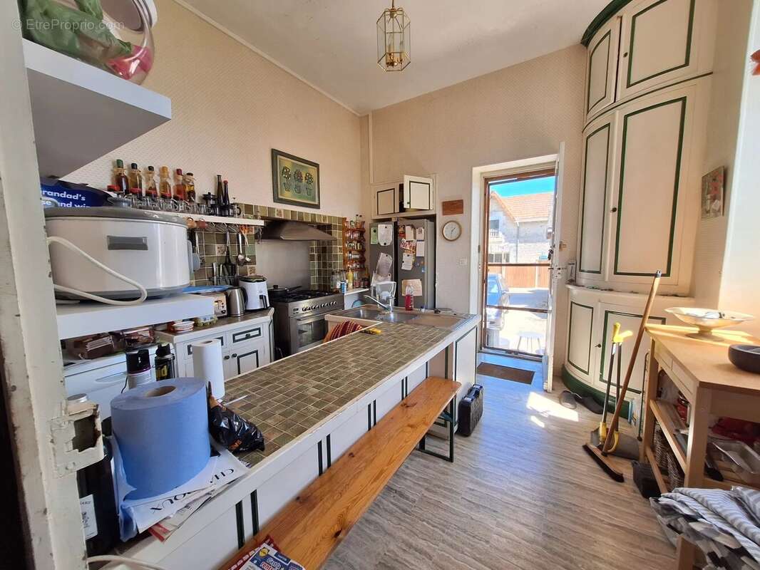 Belle propriété dans un village historique - photo 11