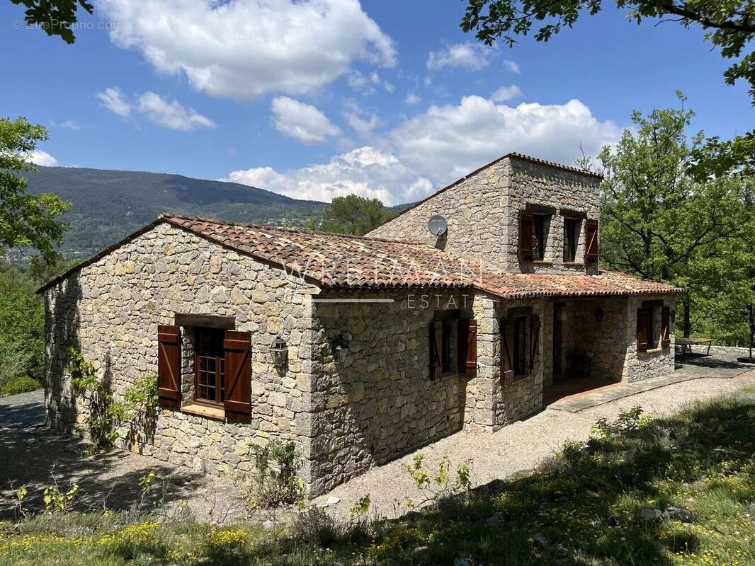 Maison à FAYENCE
