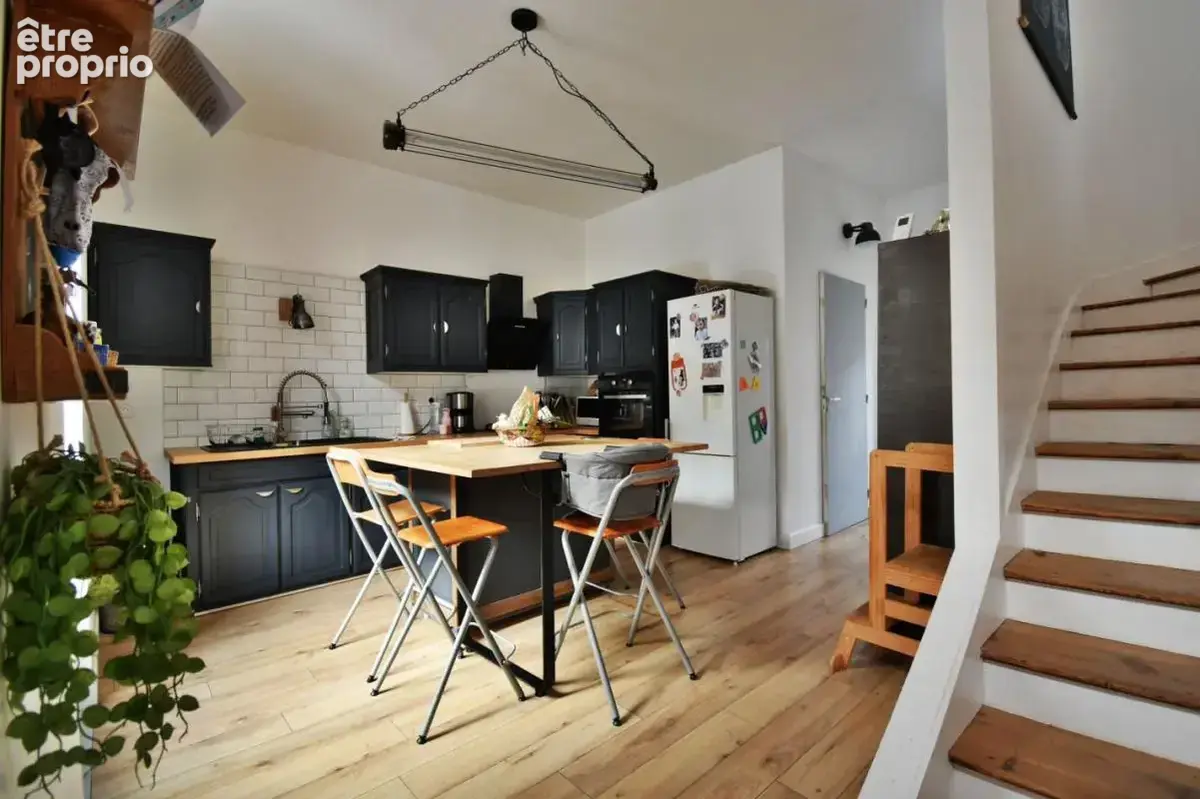 Maison 10 pièces 108 m² à vendre à Cholet (49300) - photo 3
