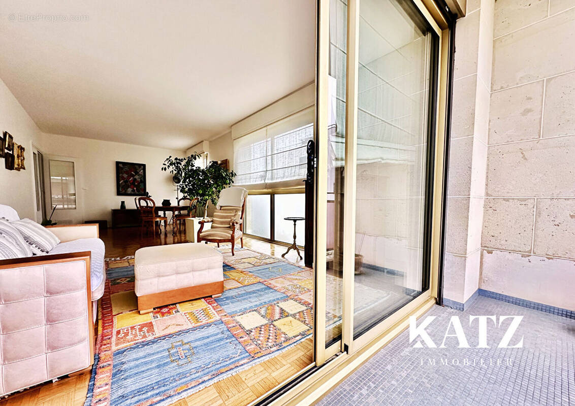 Appartement à GARCHES