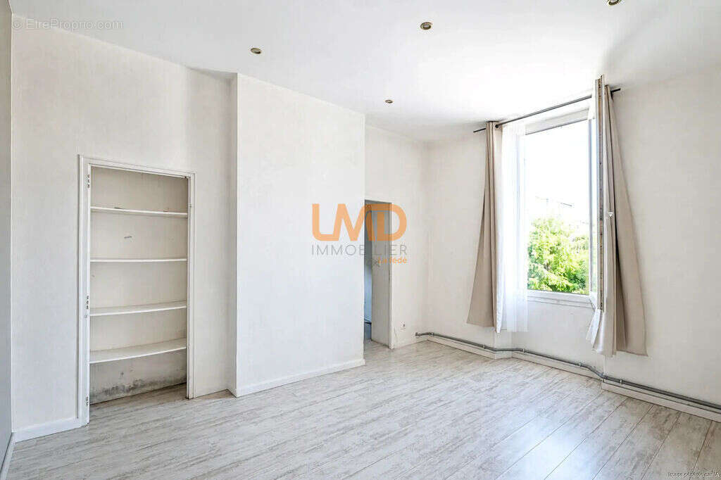 Appartement T3 Perrin Solliers / Lieutaud 13006 Marseille - photo 4