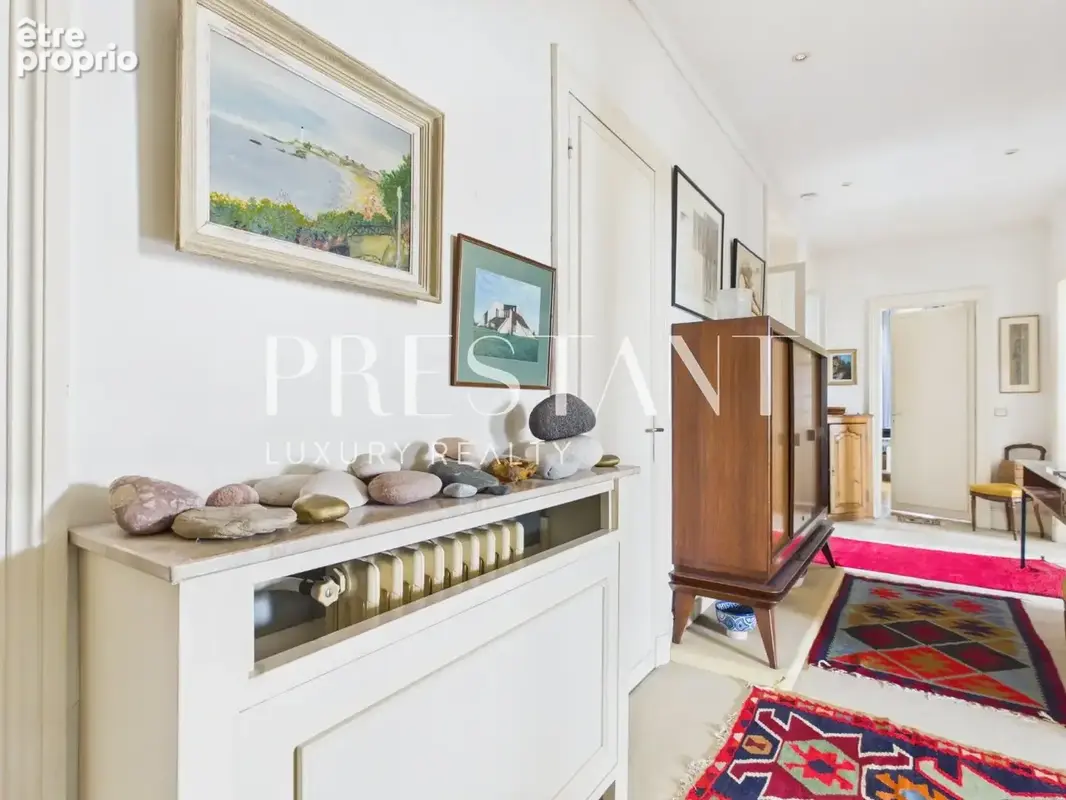 Grand appartement au premier étage dans maison de maître - photo 11