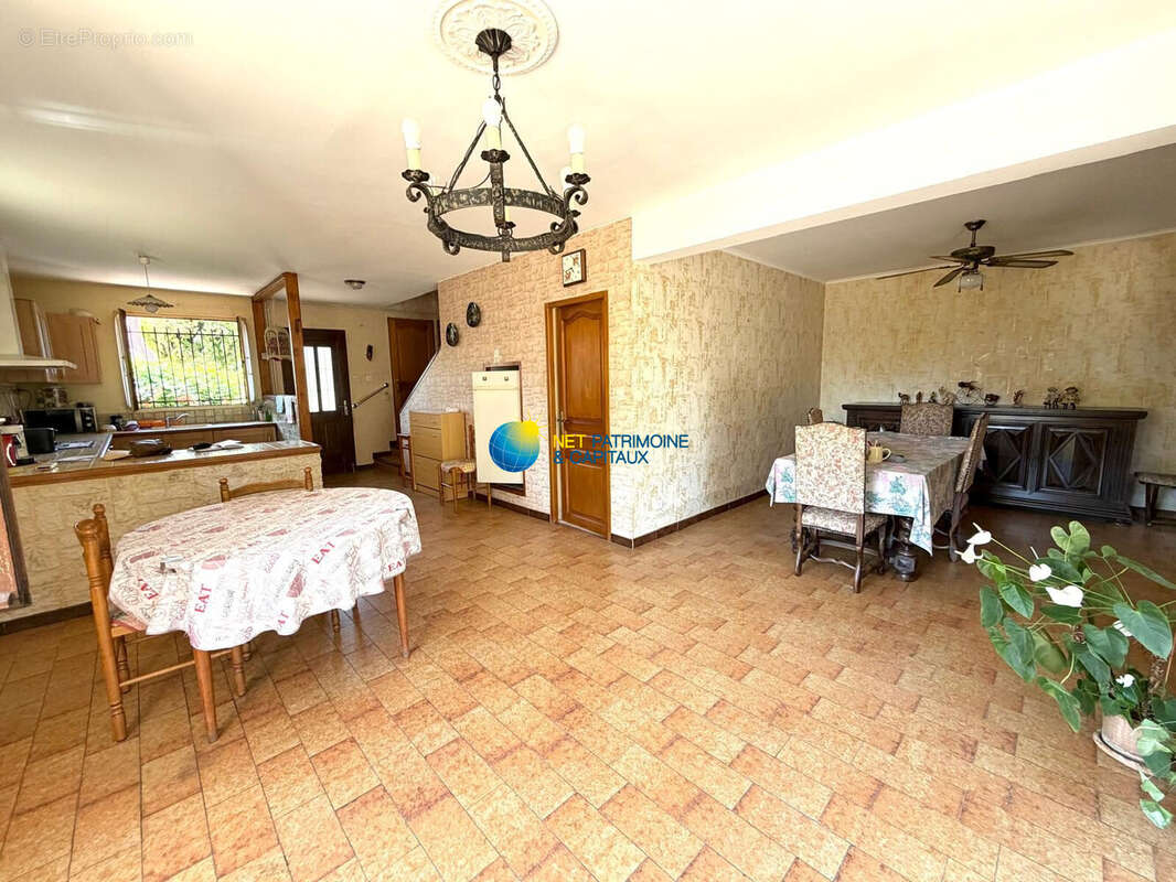 Maison 102 m² à Marignane  - photo 3