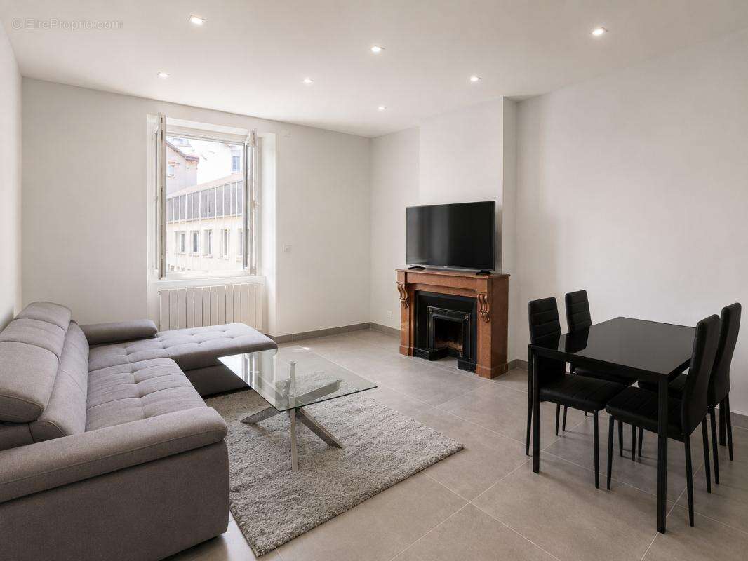 Appartement à LYON-6E