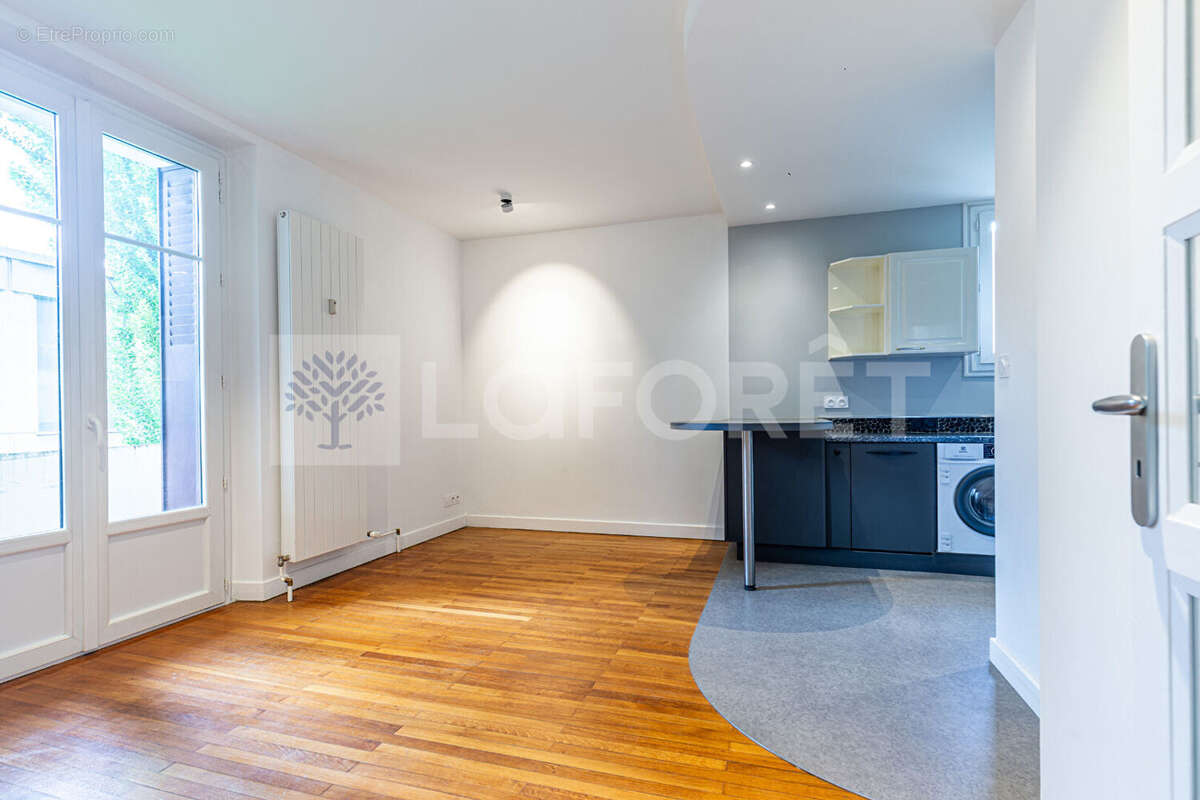 Agence immobiliere laforet - "vanda" - annecy / quartier parmelan - triangle d'or - appartement t2 de 39,94m² - cave - photo 4