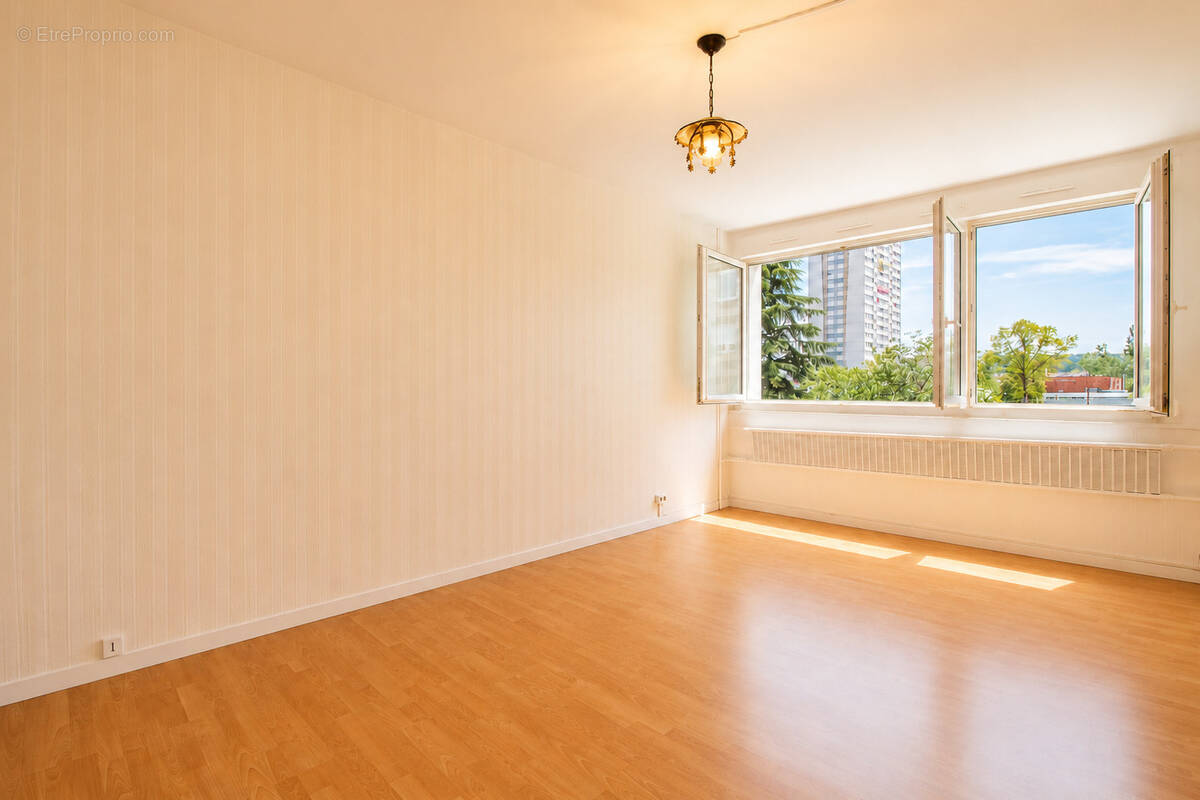 Appartement à LAXOU