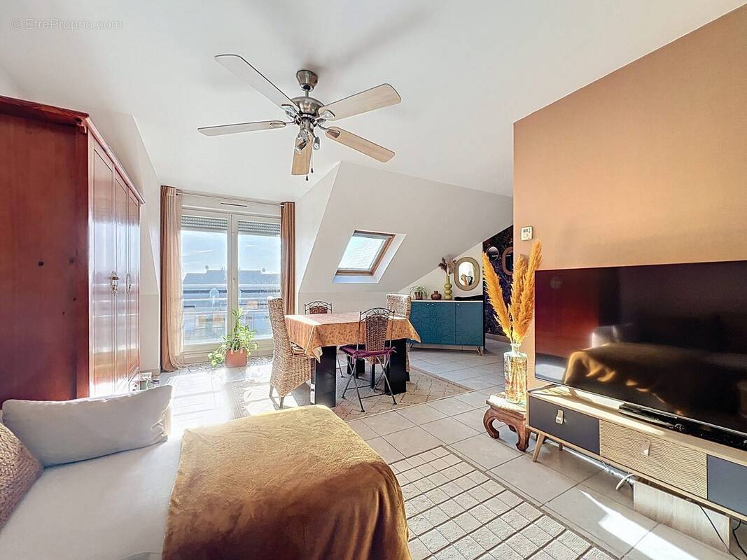 Appartement à LA CHAUSSEE-SAINT-VICTOR