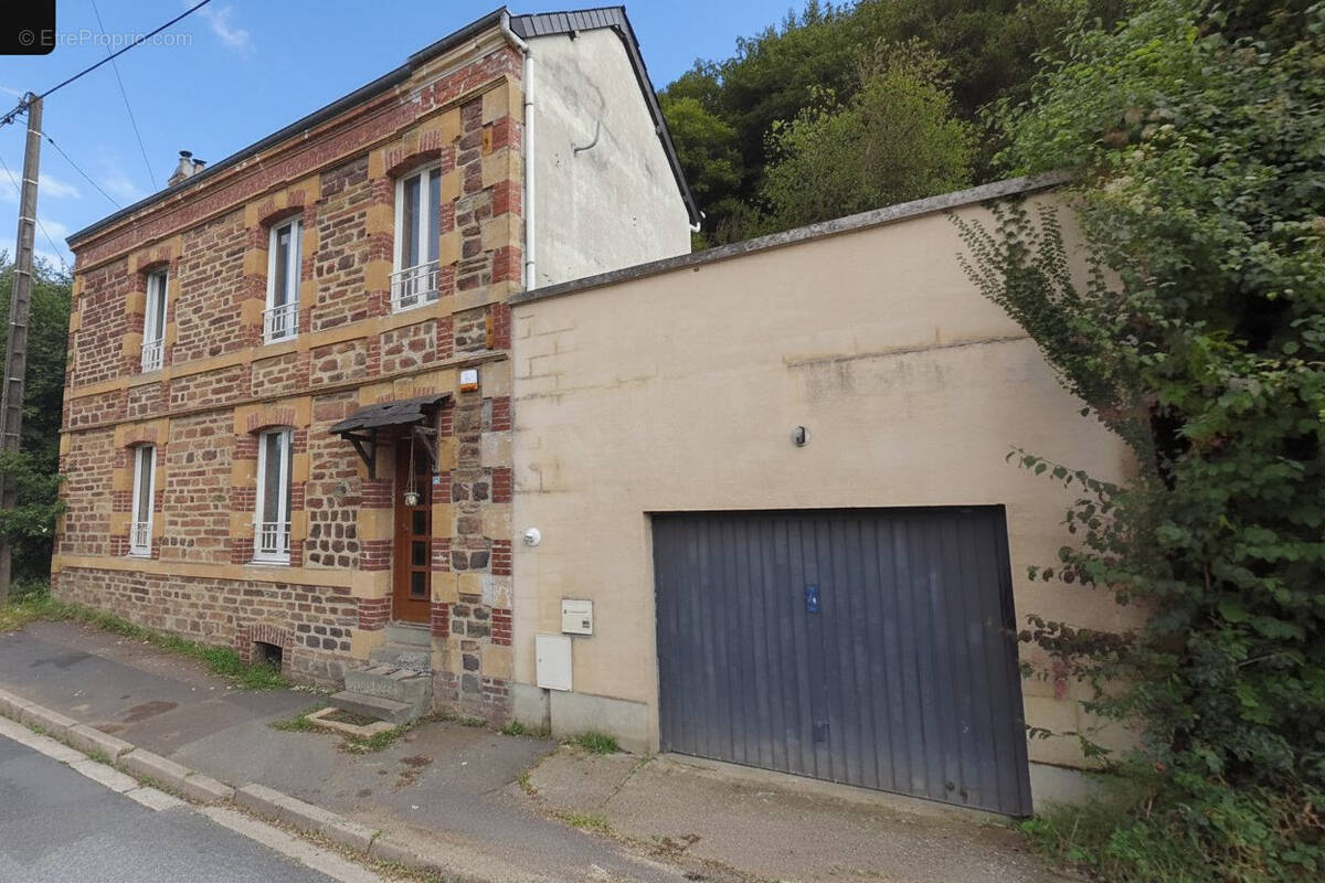 Maison à NOUZONVILLE