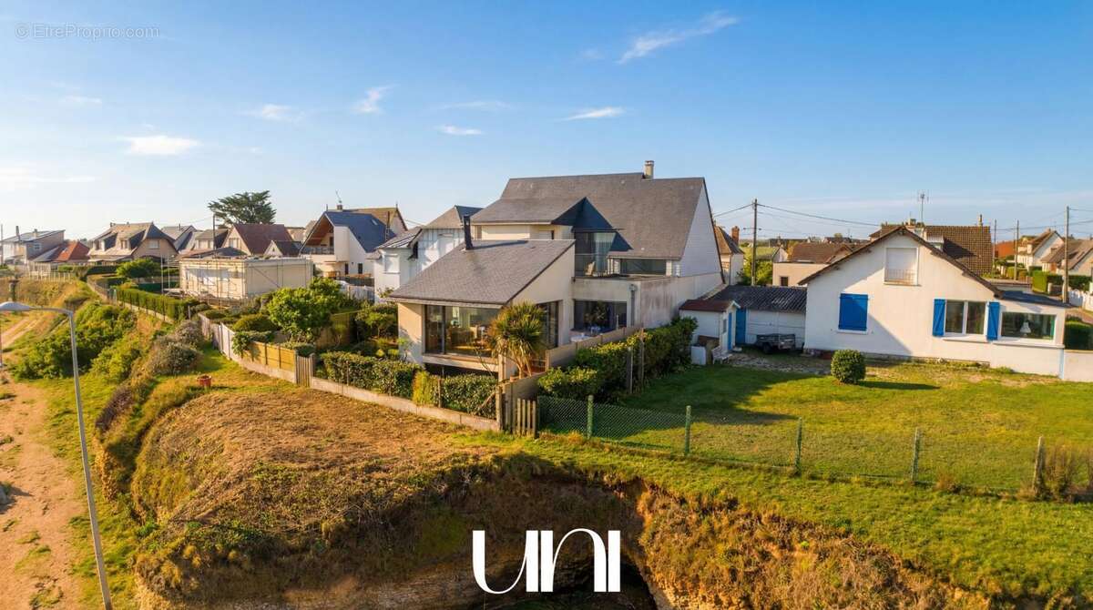 Maison à LUC-SUR-MER