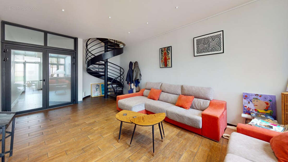 Maison spacieuse de 7 pièces à vendre à Moissac - photo 9