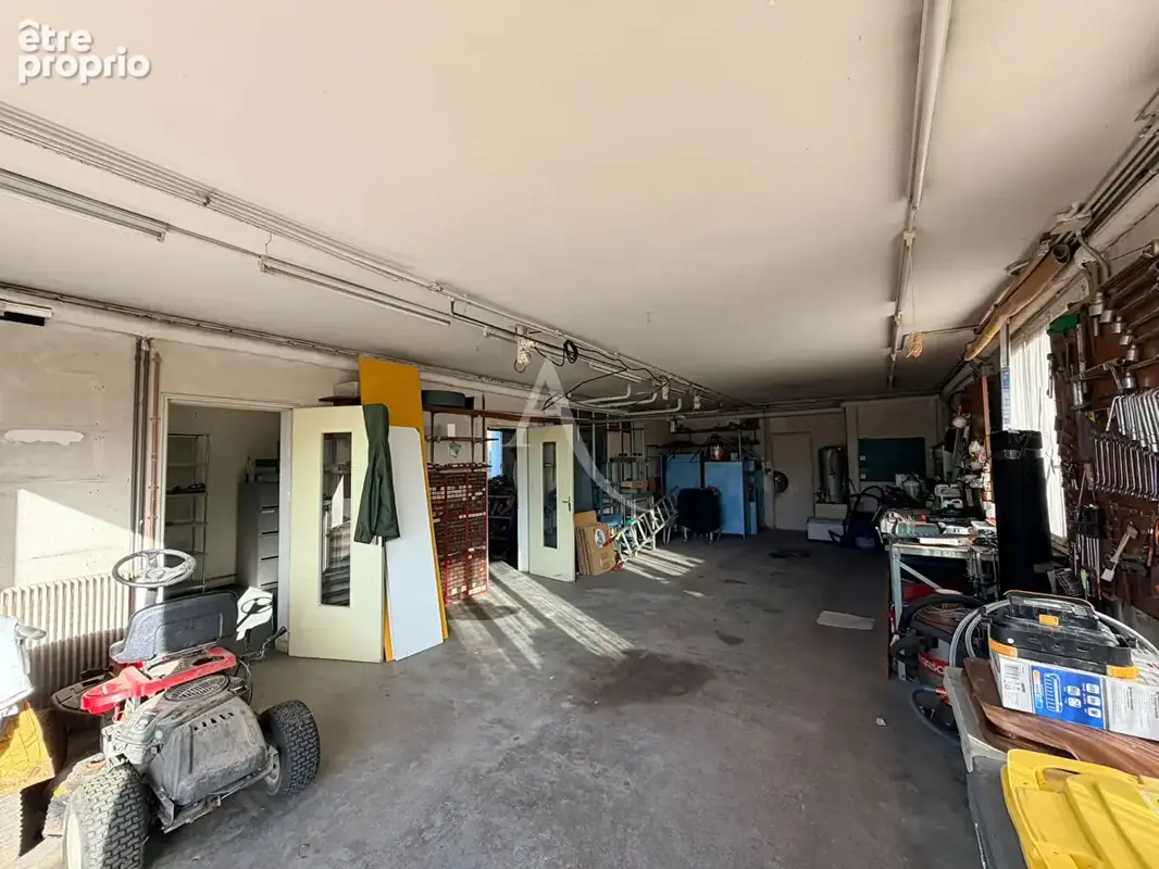 Maison avec fort potentiel à Pocé-Distré - photo 11