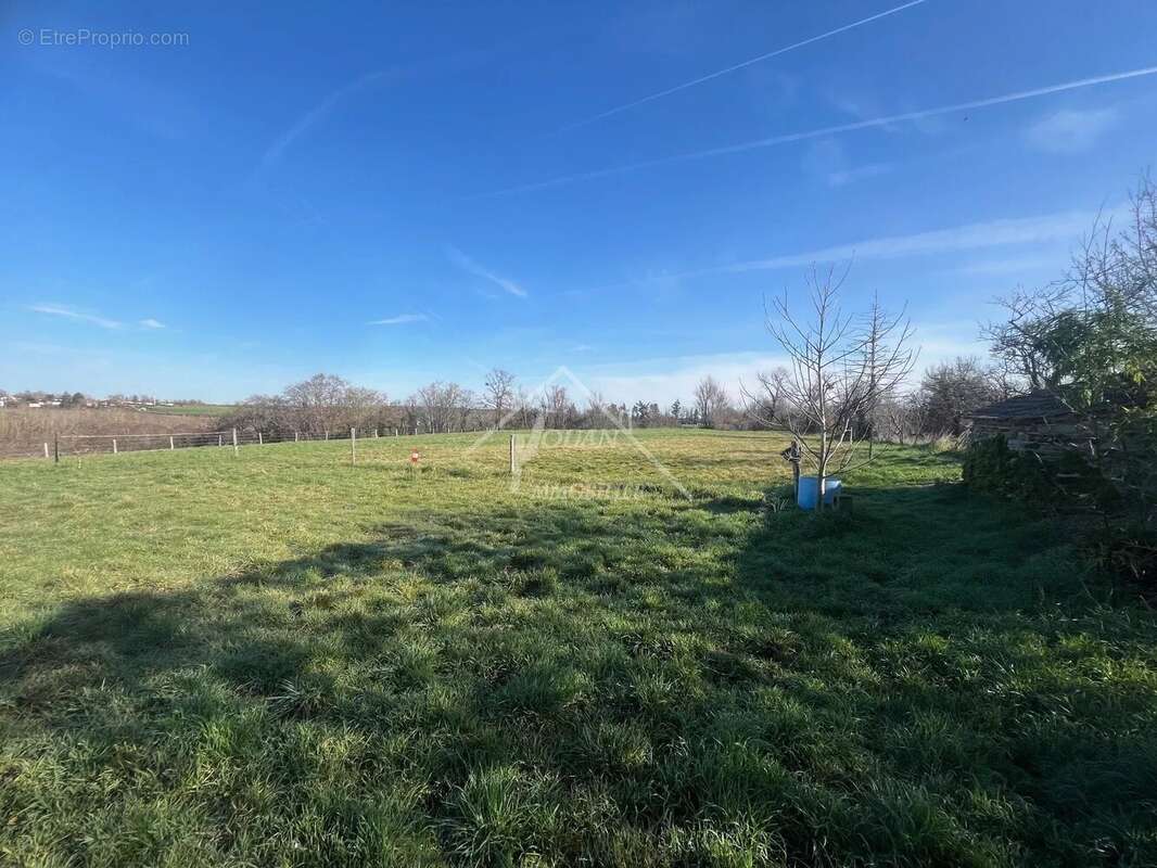 Maison à BROUT-VERNET