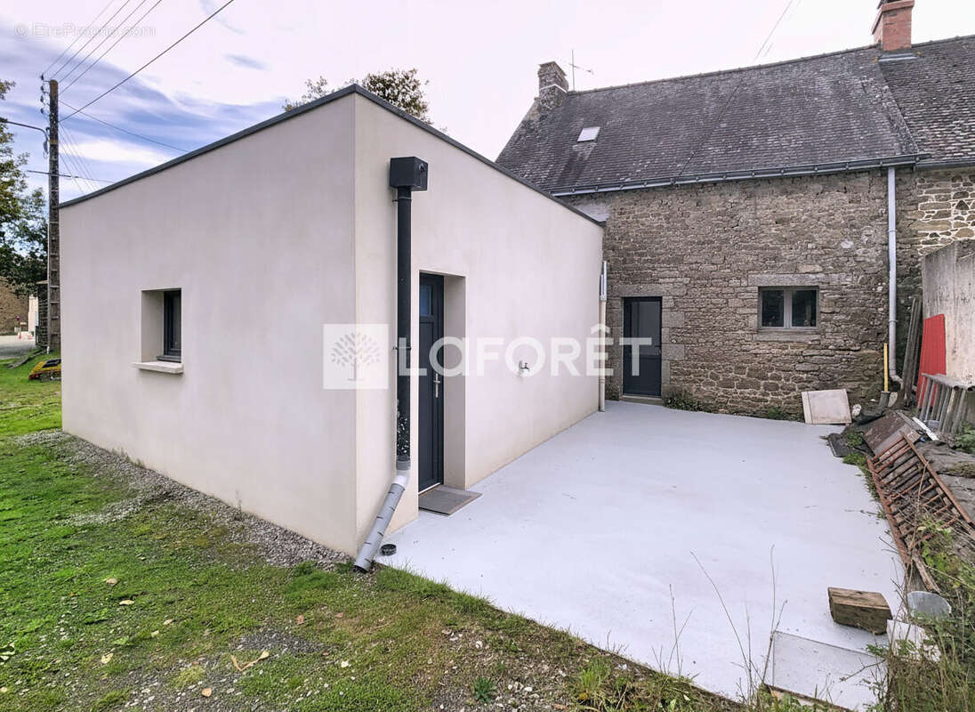 Maison à SAINT-SEGLIN