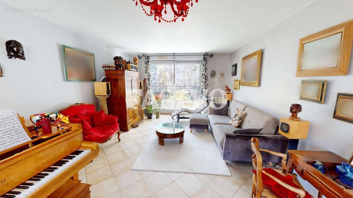 Appartement à MARSEILLE-6E