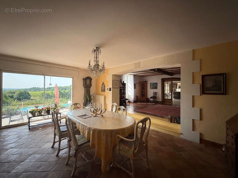 Maison à SAINT-SULPICE-DE-COGNAC