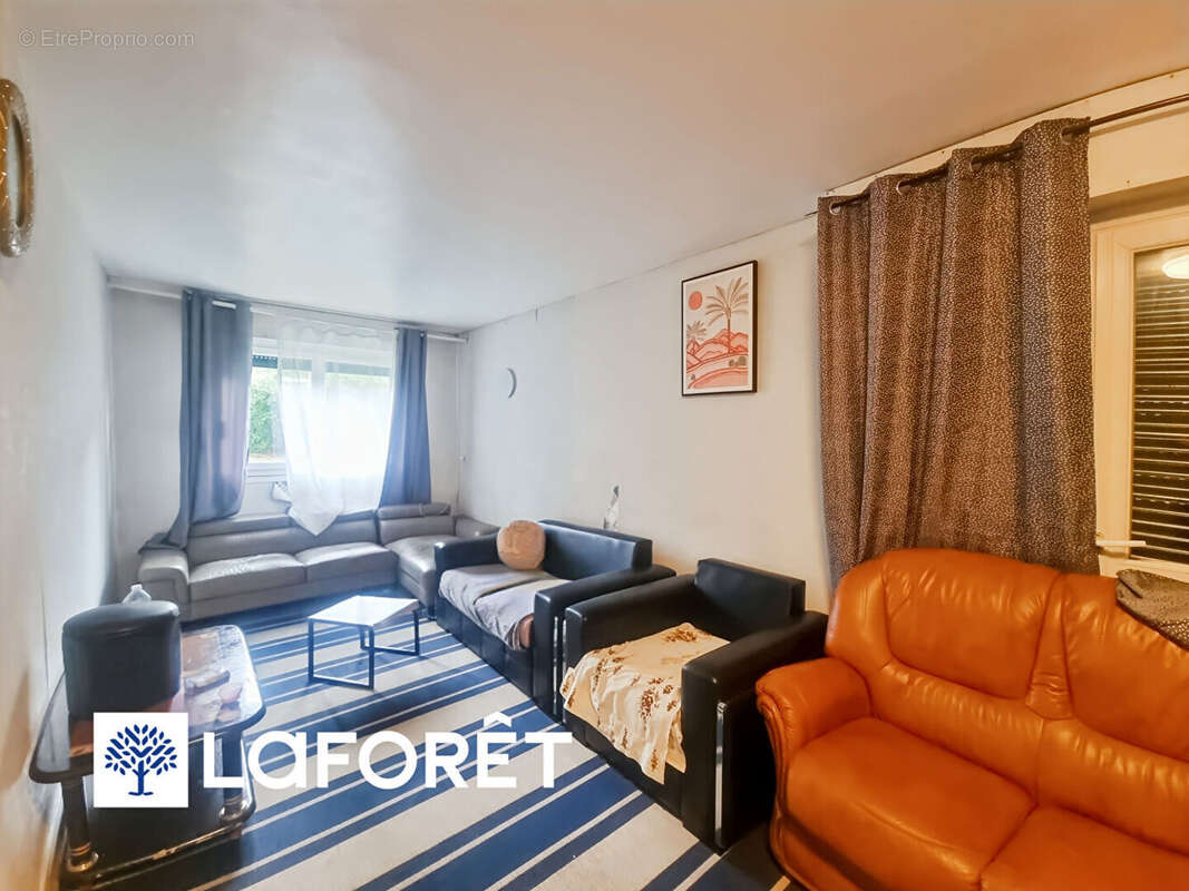 Appartement à GRIGNY