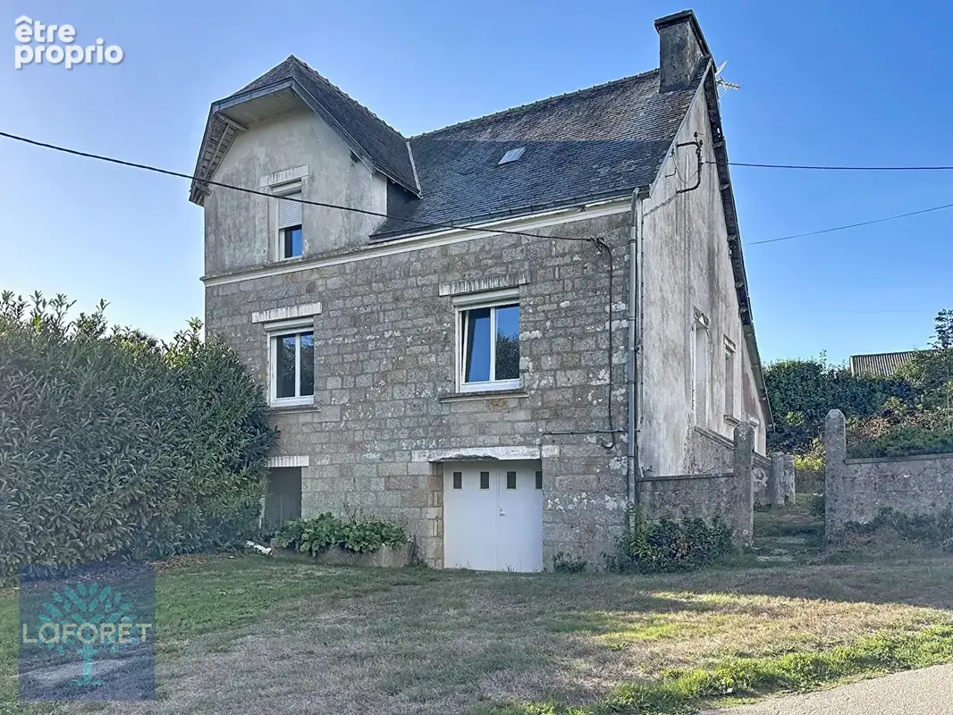 Maison à ELLIANT