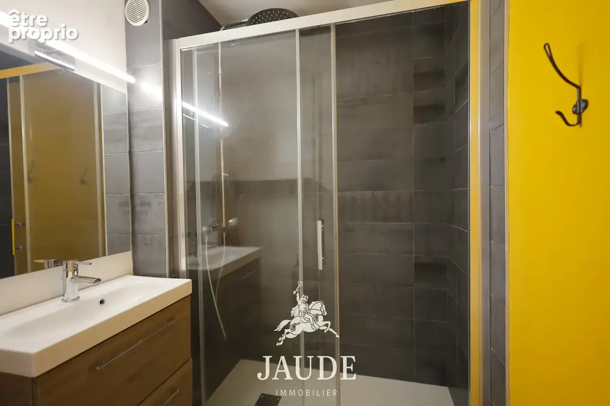 A vendre clermont-ferrand   résidence les deux avenues   t4 avec balcon, parking et cave - photo 6