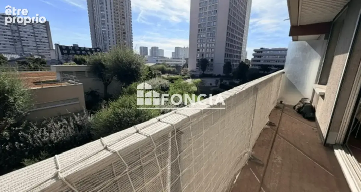 Place d'italie - studio avec grand balcon - vue degagee sur jardin - photo 2
