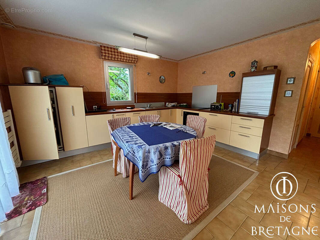 Scaër, maison 6 pièces avec vie de plain-pied - photo 13