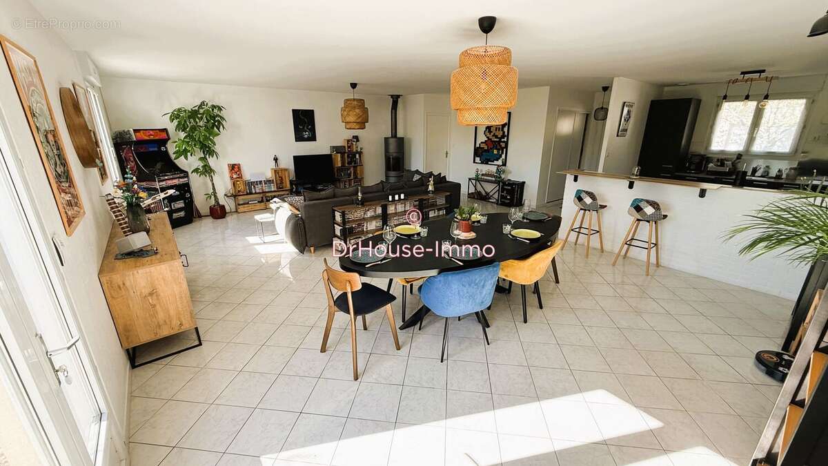 Maison 113 m² à Chauray  - photo 28