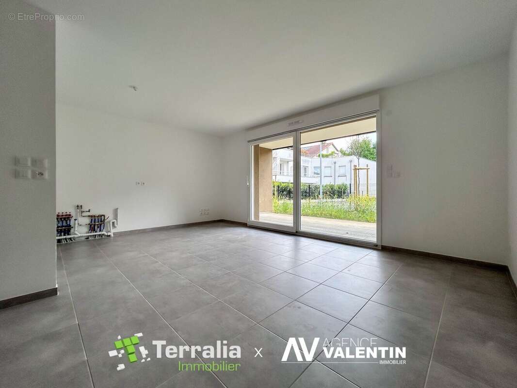 Appartement à NORROY-LE-VENEUR