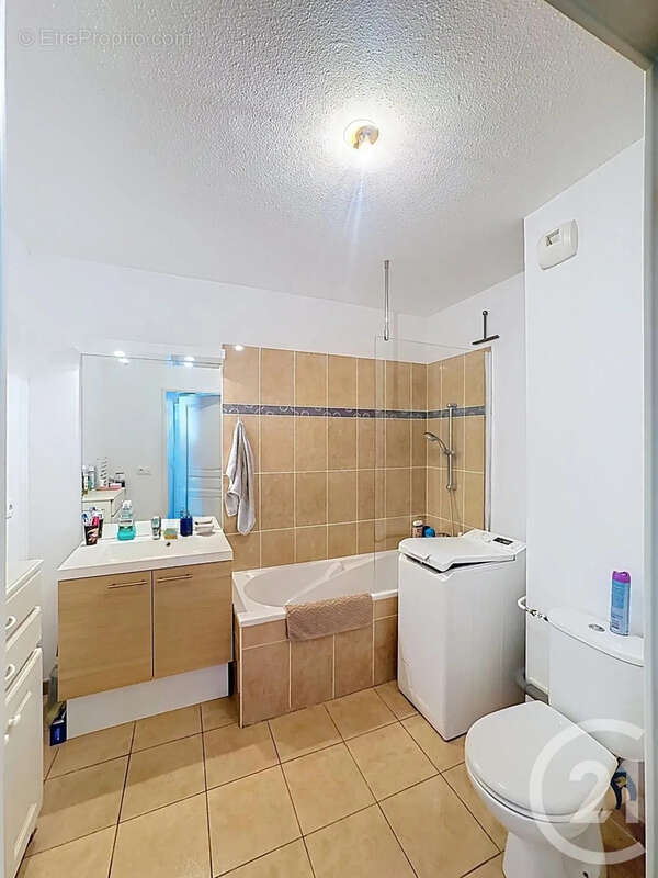 Appartement 44 m² à Trets  - photo 7