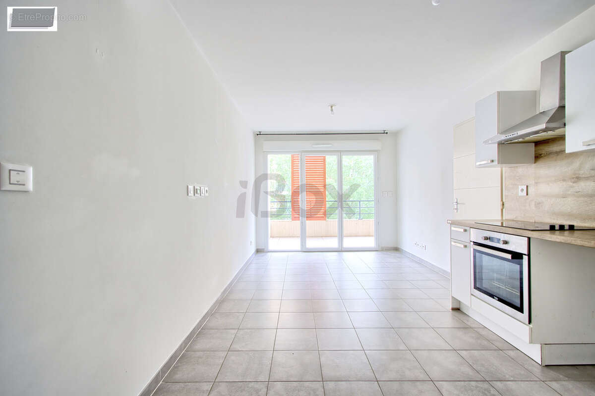 Toulon brunet ecoquartier type 2 avec garage - photo 4