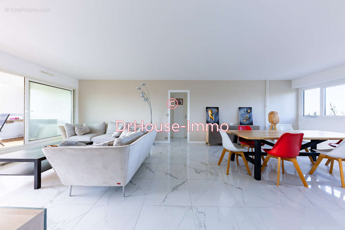 Appartement à ELANCOURT