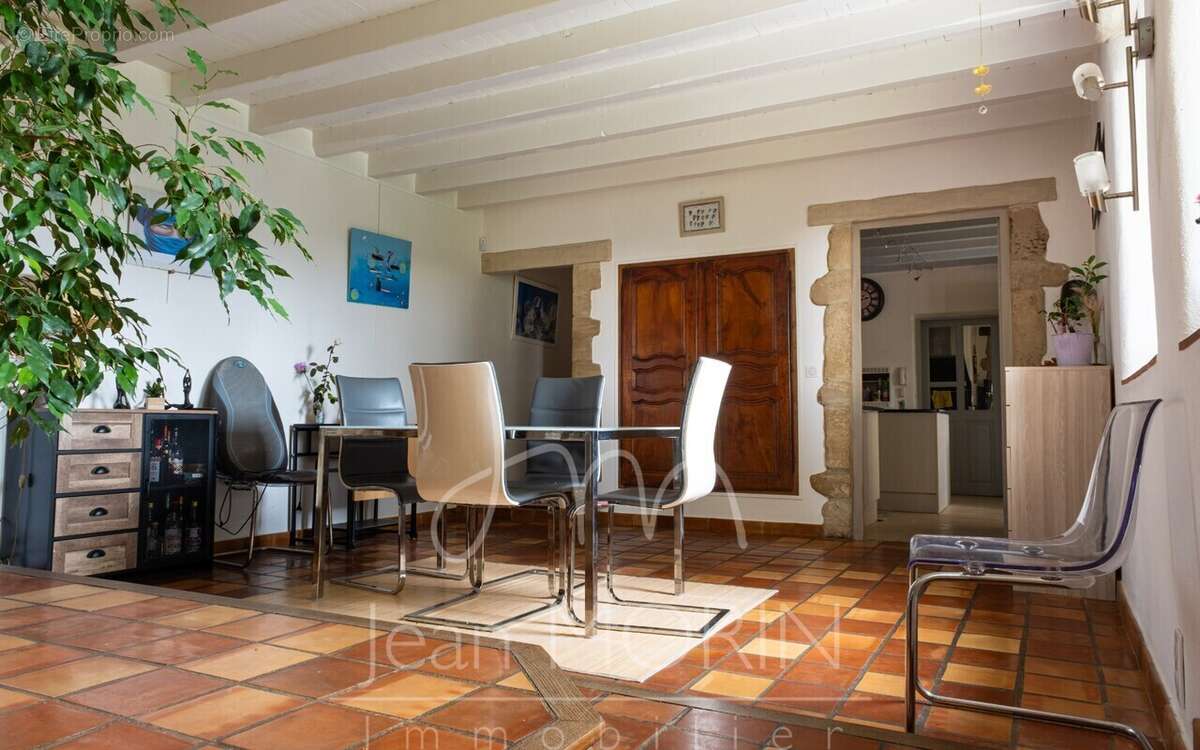 Maison à SAINT-BARDOUX