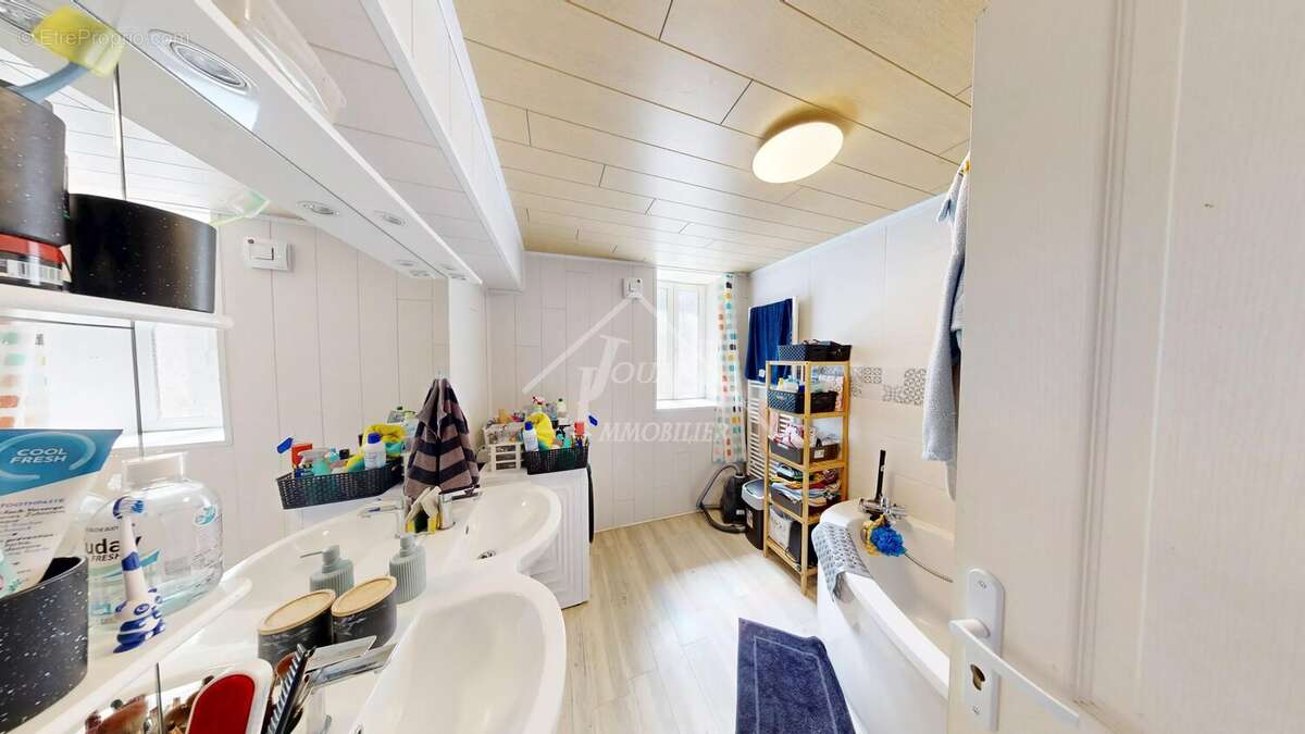 Exclusivite maison trois chambres et cour - photo 8
