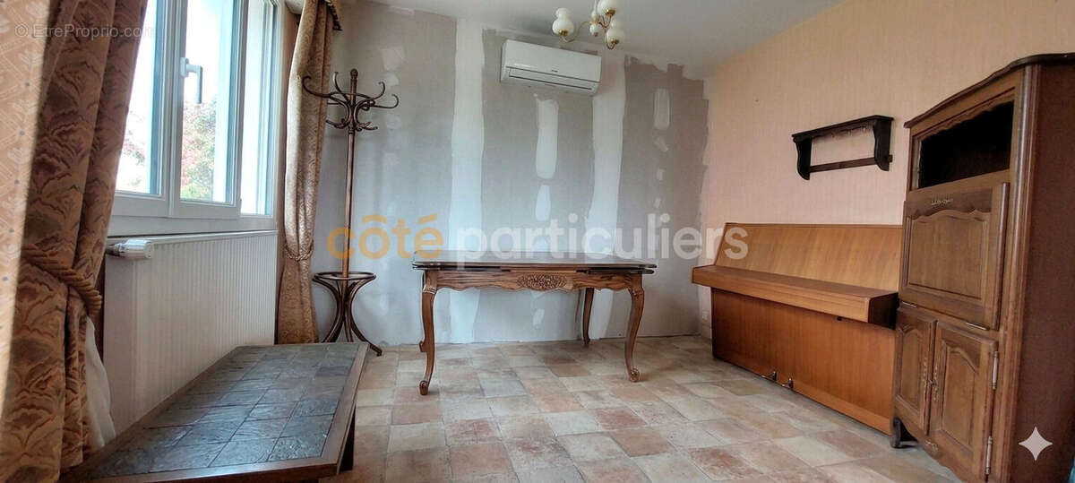 Maison à PONTS