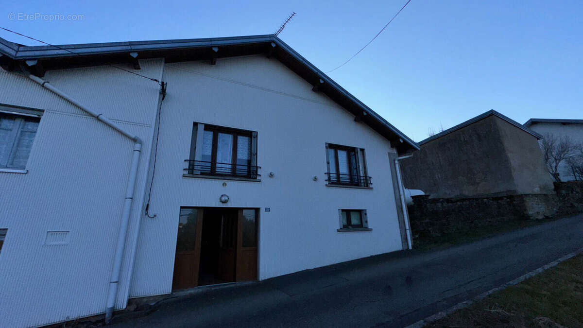 Maison à XERTIGNY