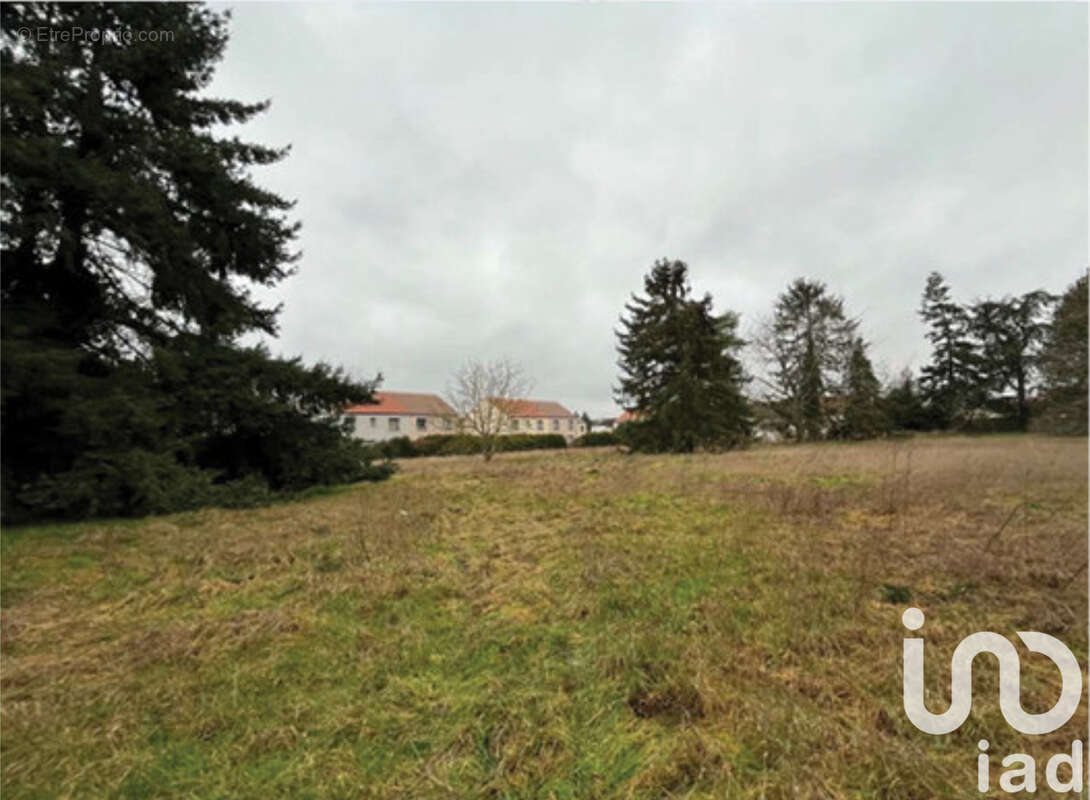 Photo 4 - Terrain à CHAMPCUEIL