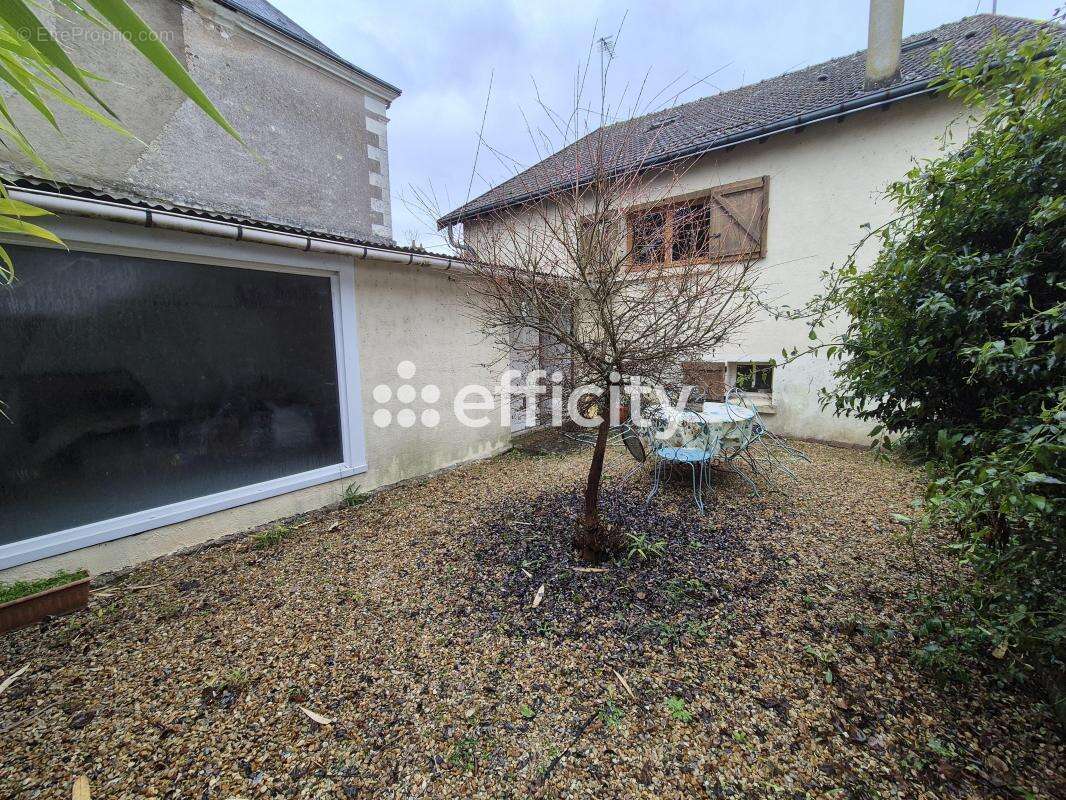 Maison à ONZAIN