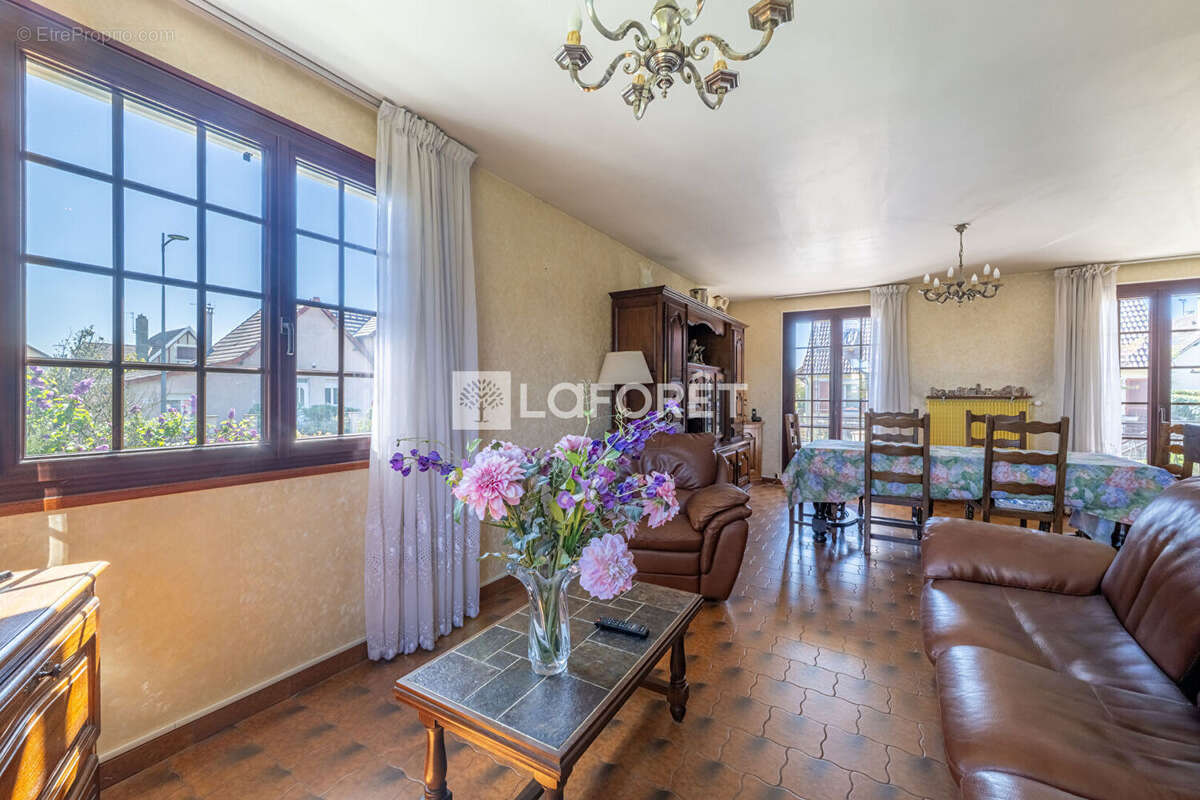 Maison à CONFLANS-SAINTE-HONORINE