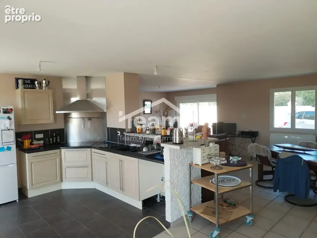 Maison 6 pièces 120 m² à vendre à Espinasse-Vozelle (03110) - photo 6