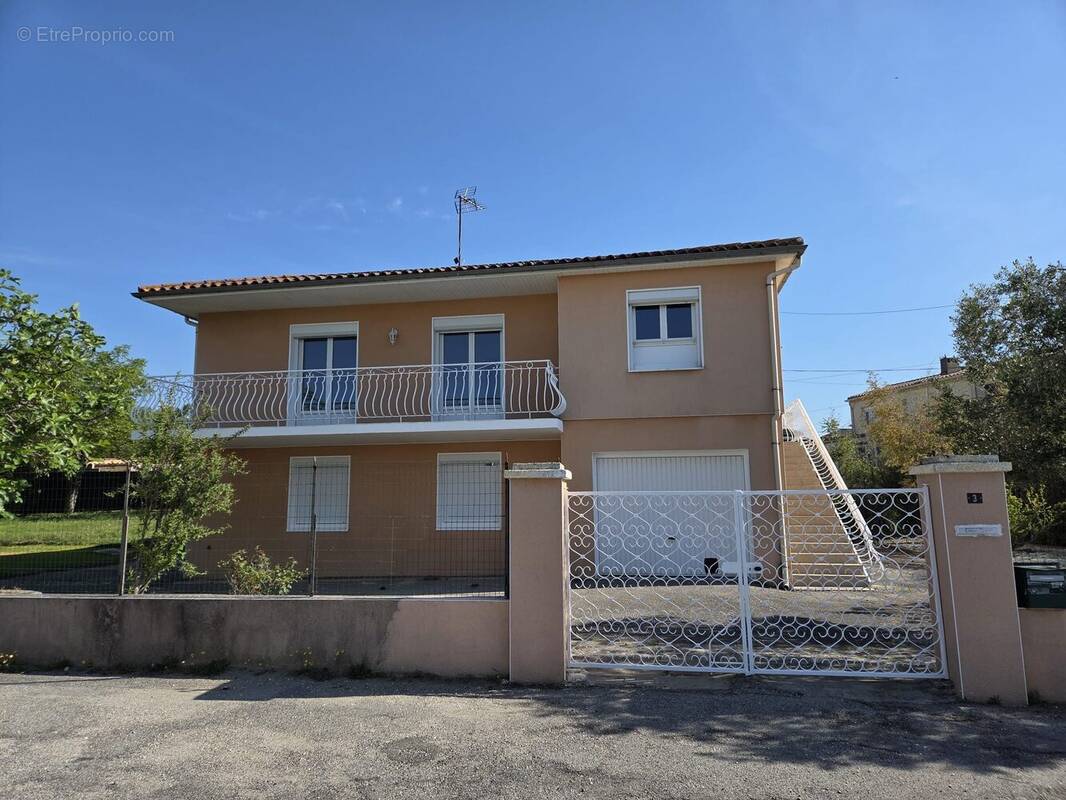 Maison à PENNAUTIER