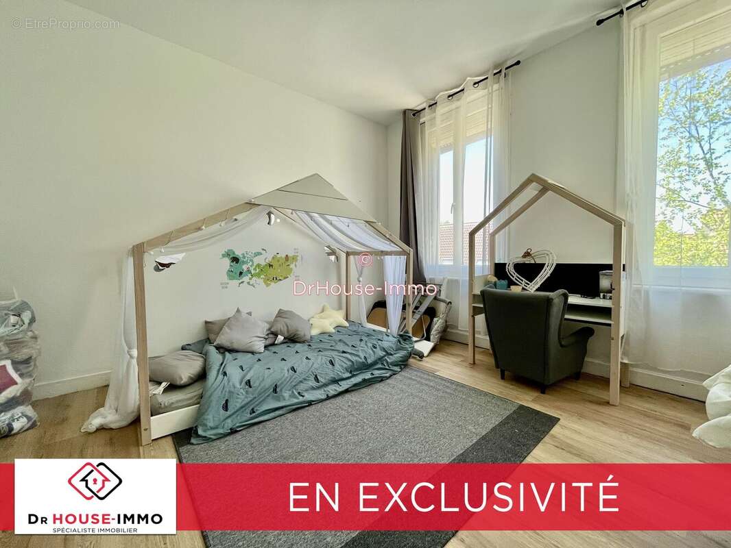 Maison 150 m² à Crespin  - photo 43